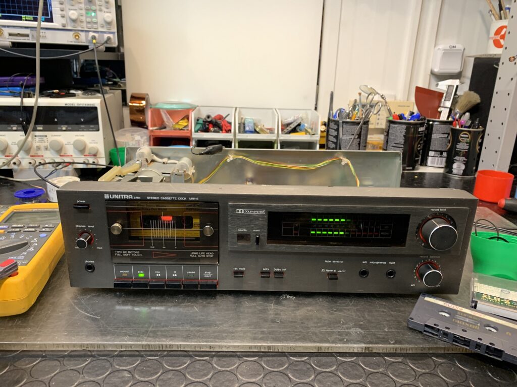 Naprawa, konserwacja mechaniki. Naprawa, konserwacja przełącznika Rec/Play. 